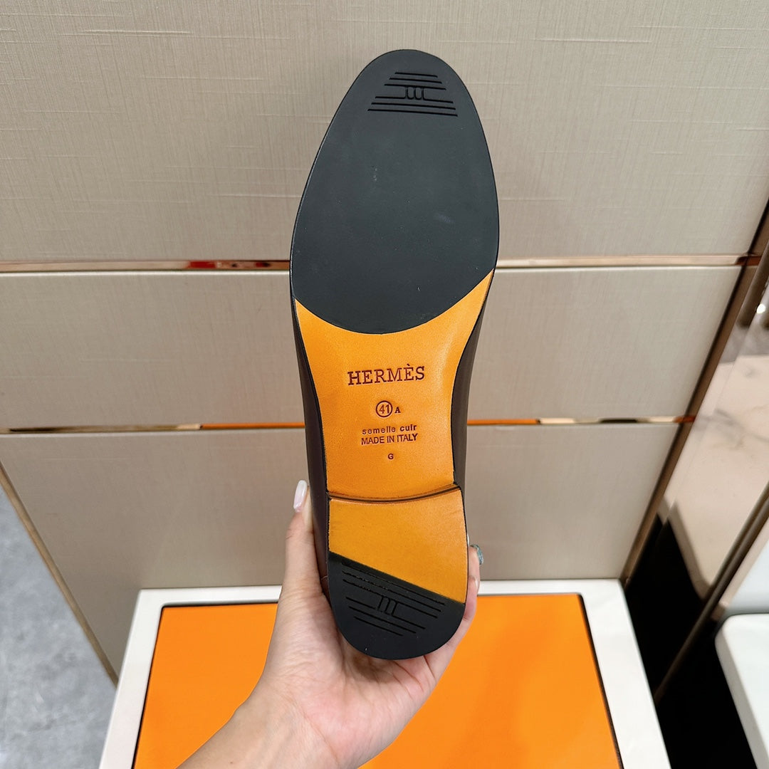 Hermès Loafers – Double H Buckle, Handmade Genuine Leather Sole, Elegant Gentleman Style