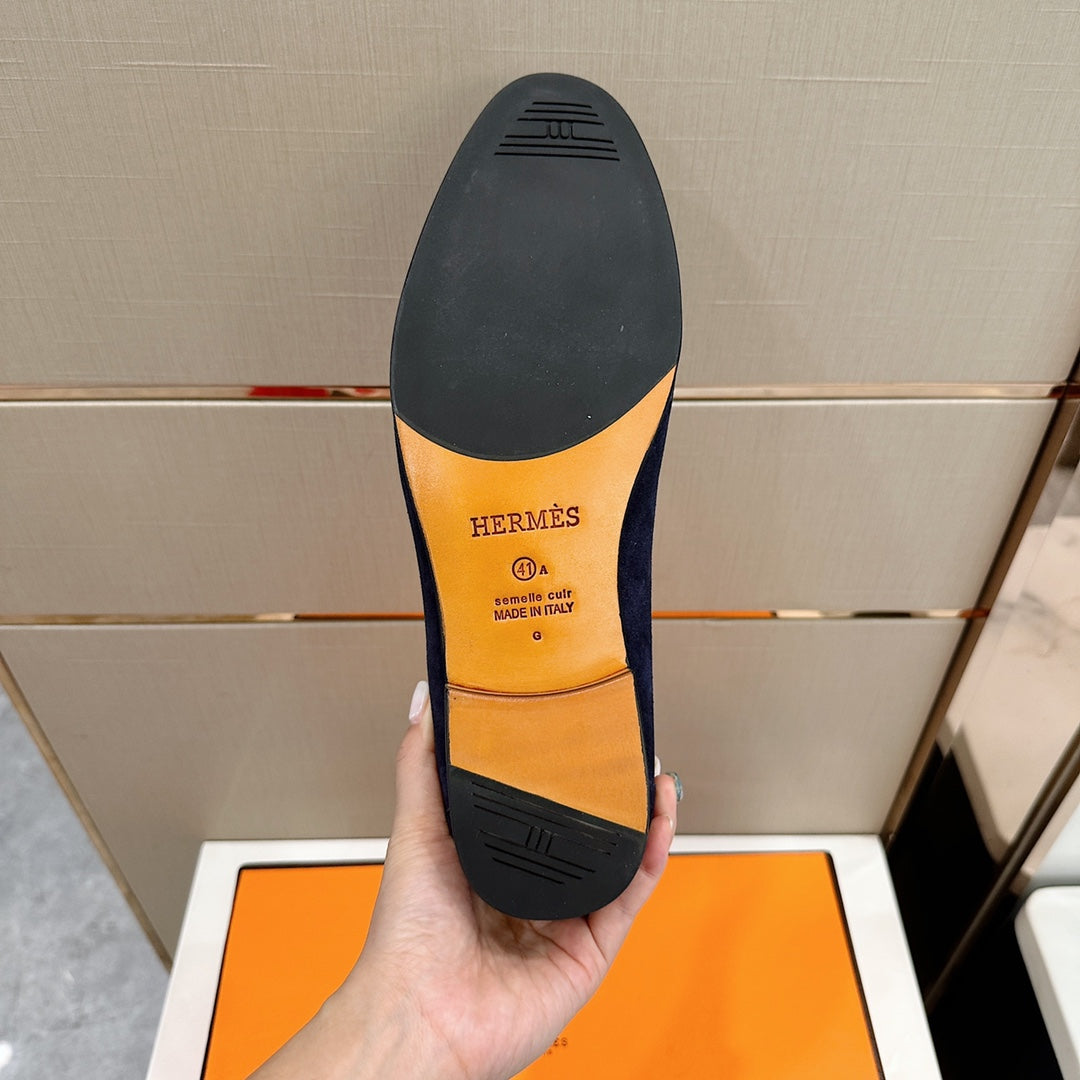 Hermès Loafers – Double H Buckle, Handmade Genuine Leather Sole, Elegant Gentleman Style