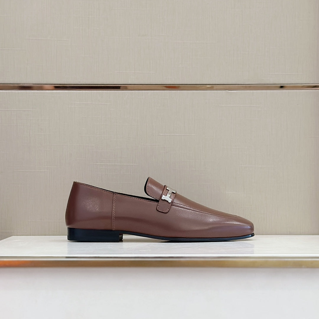 Hermès Loafers – Double H Buckle, Handmade Genuine Leather Sole, Elegant Gentleman Style
