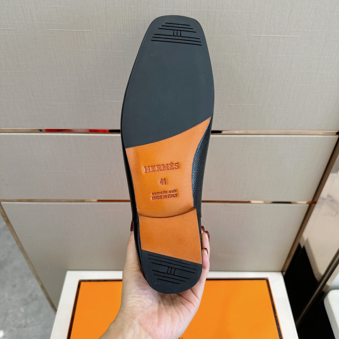 Hermès Loafers – Double H Buckle, Handmade Genuine Leather Sole, Elegant Gentleman Style
