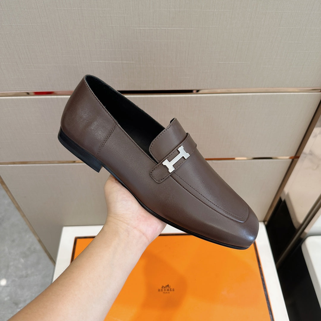 Hermès Loafers – Double H Buckle, Handmade Genuine Leather Sole, Elegant Gentleman Style