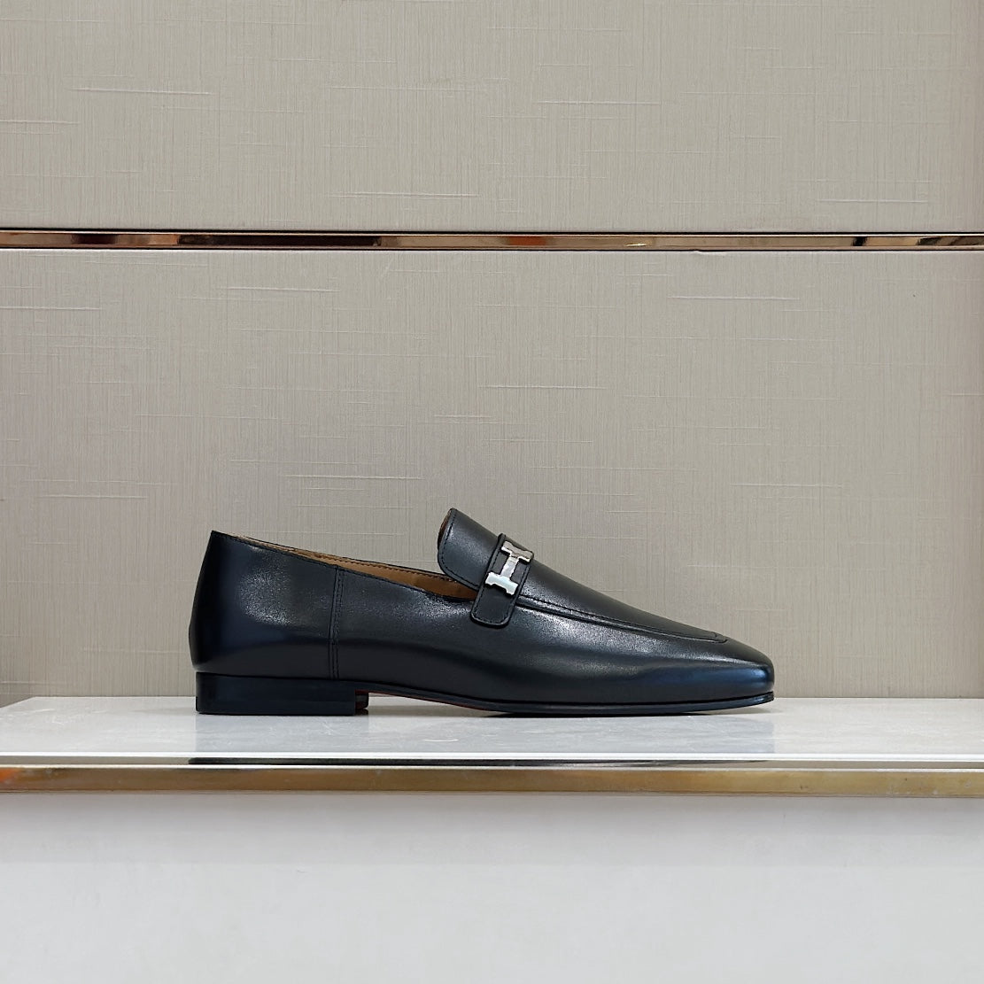 Hermès Loafers – Double H Buckle, Handmade Genuine Leather Sole, Elegant Gentleman Style