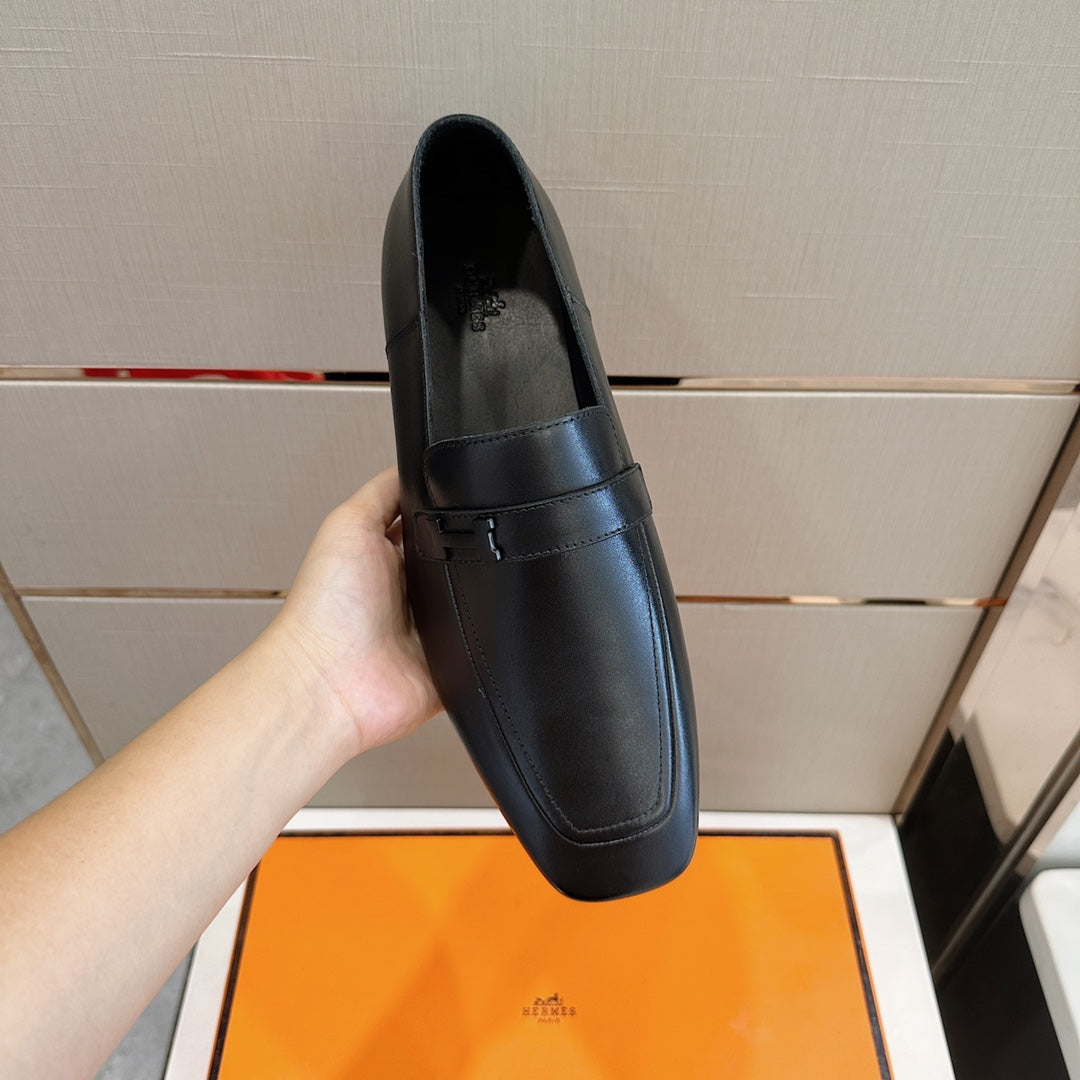 Hermès Loafers – Double H Buckle, Handmade Genuine Leather Sole, Elegant Gentleman Style