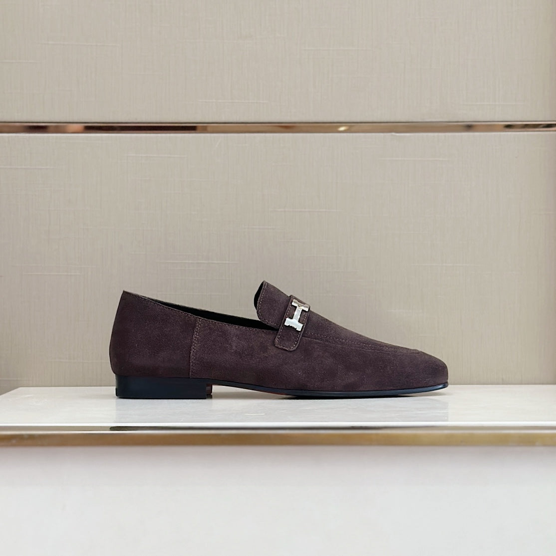 Hermès Loafers – Double H Buckle, Handmade Genuine Leather Sole, Elegant Gentleman Style