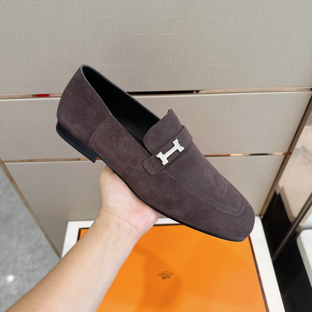 Hermès Loafers – Double H Buckle, Handmade Genuine Leather Sole, Elegant Gentleman Style