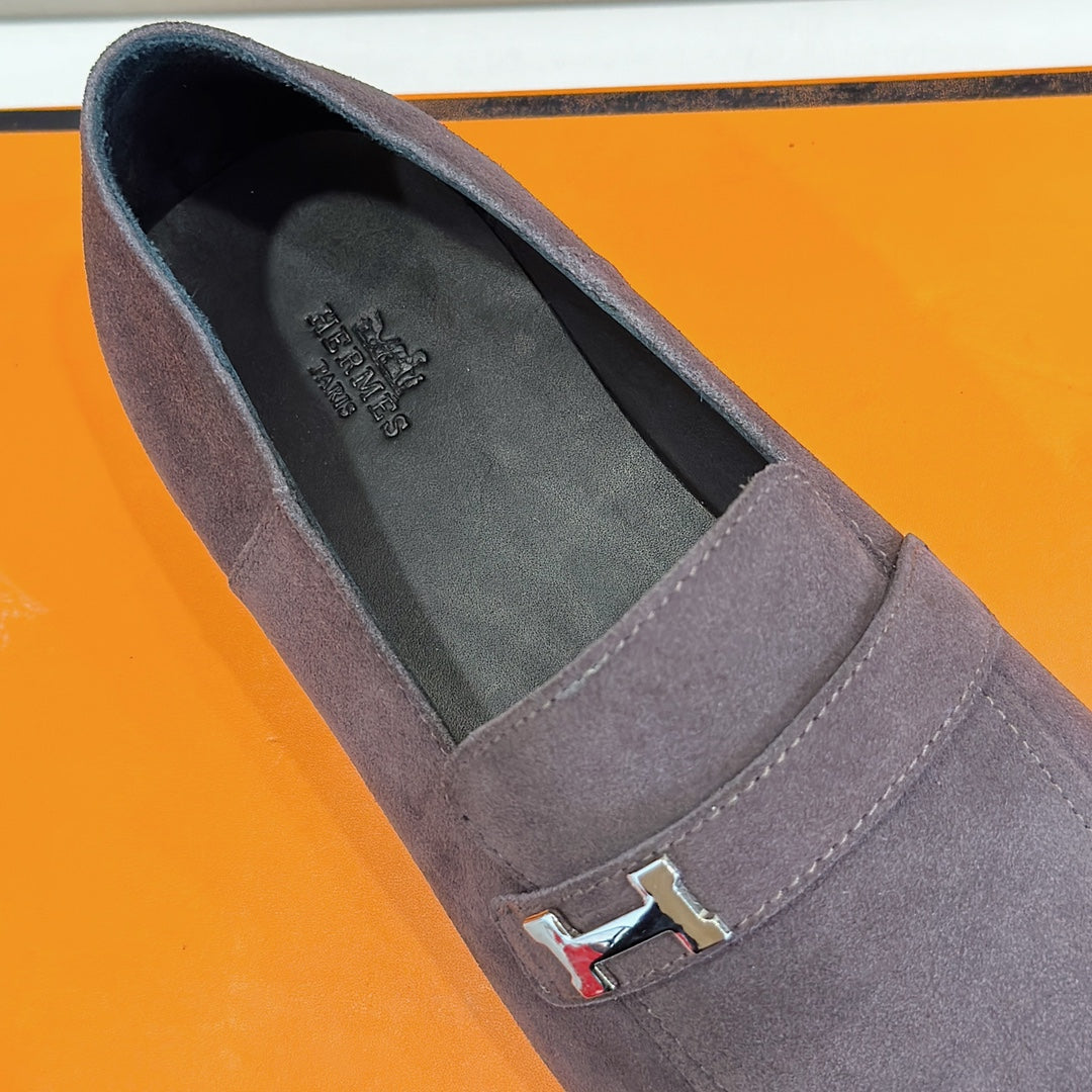 Hermès Loafers – Double H Buckle, Handmade Genuine Leather Sole, Elegant Gentleman Style