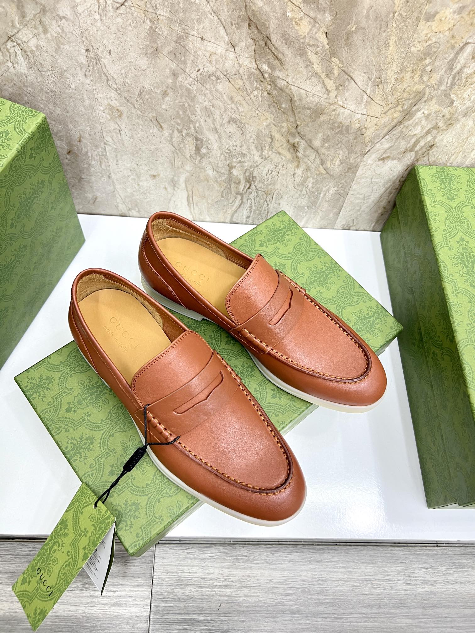 Gucci Men’s Horsebit Loafers – Lido Collection, Rubber Sole, Imported Leather