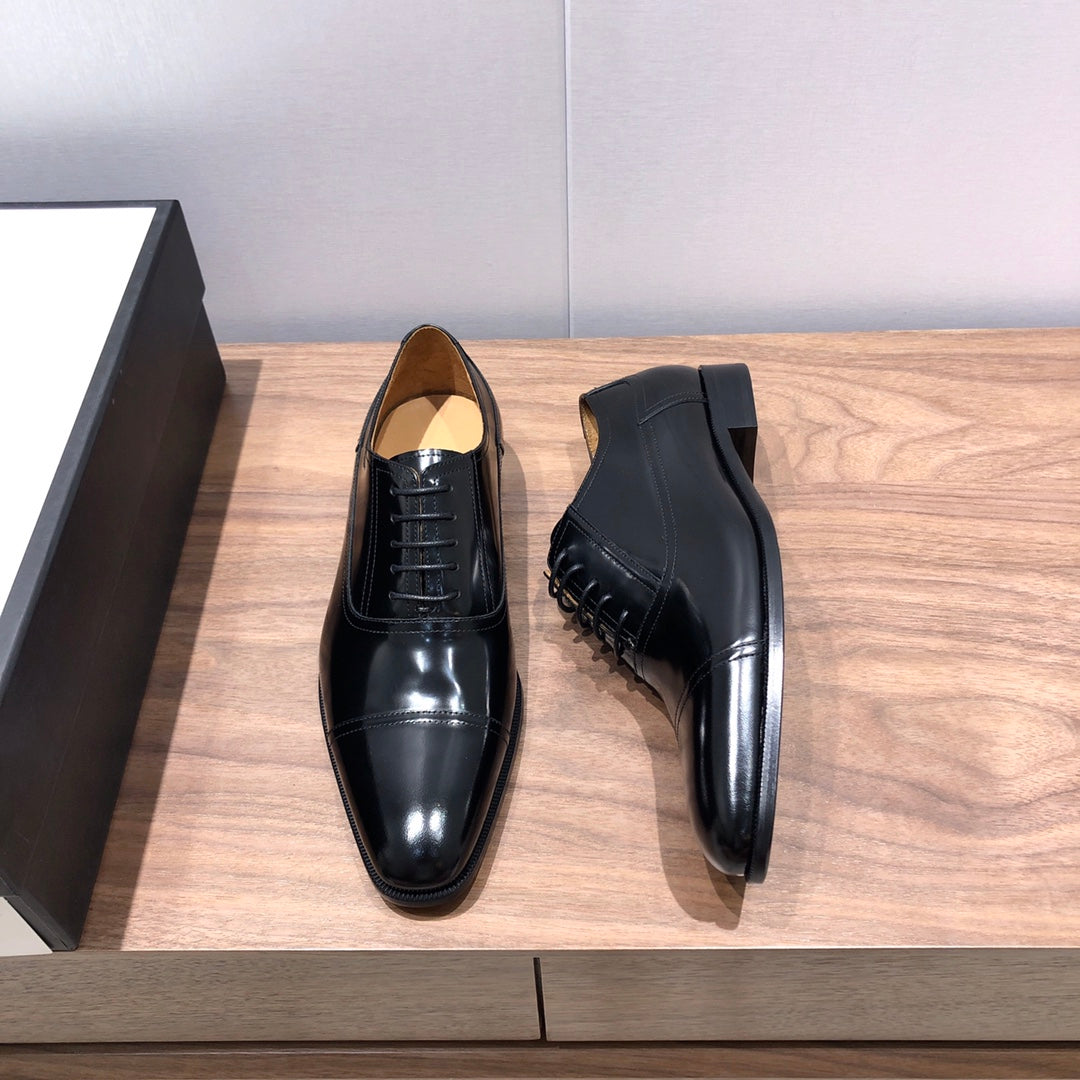 Gucci Men’s leather shoes