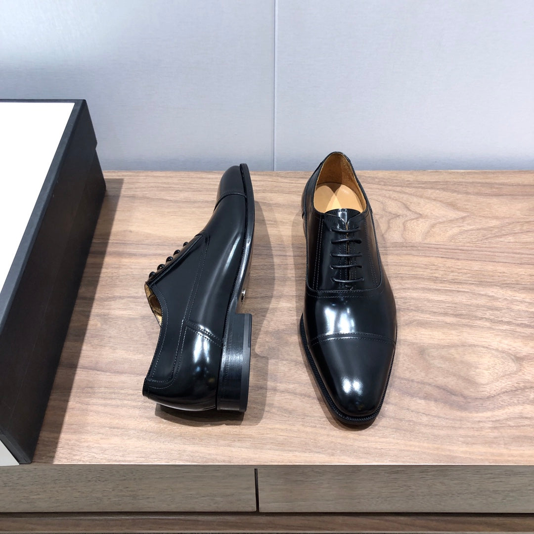 Gucci Men’s leather shoes