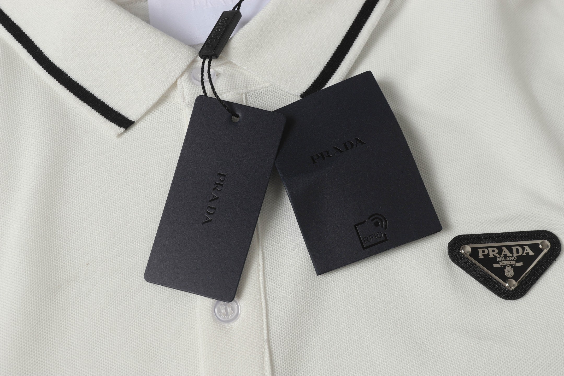 PRADA Essential Embroidered Logo Polo Shirt – Black – Sizes M–3XL
