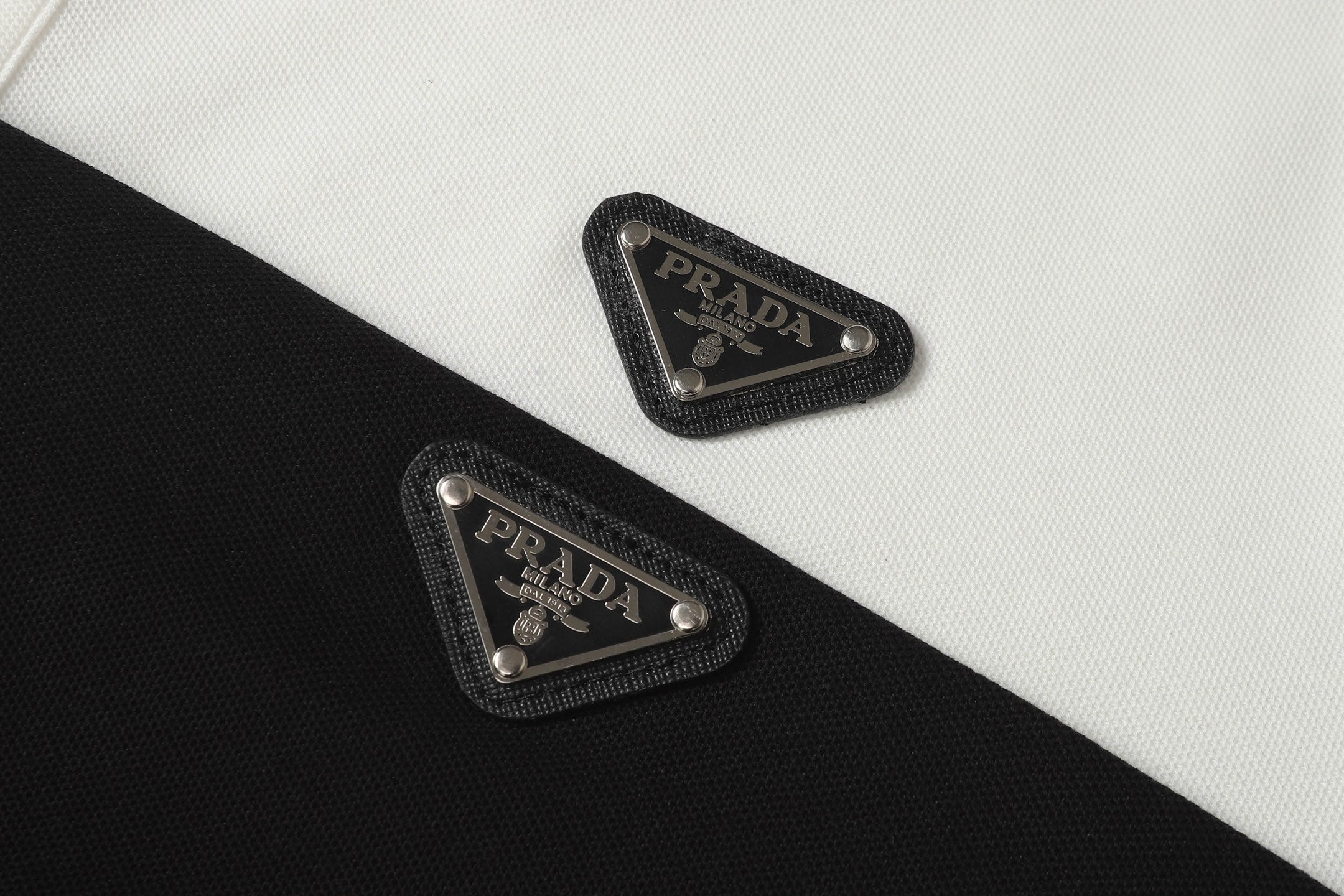 PRADA Essential Embroidered Logo Polo Shirt – Black – Sizes M–3XL