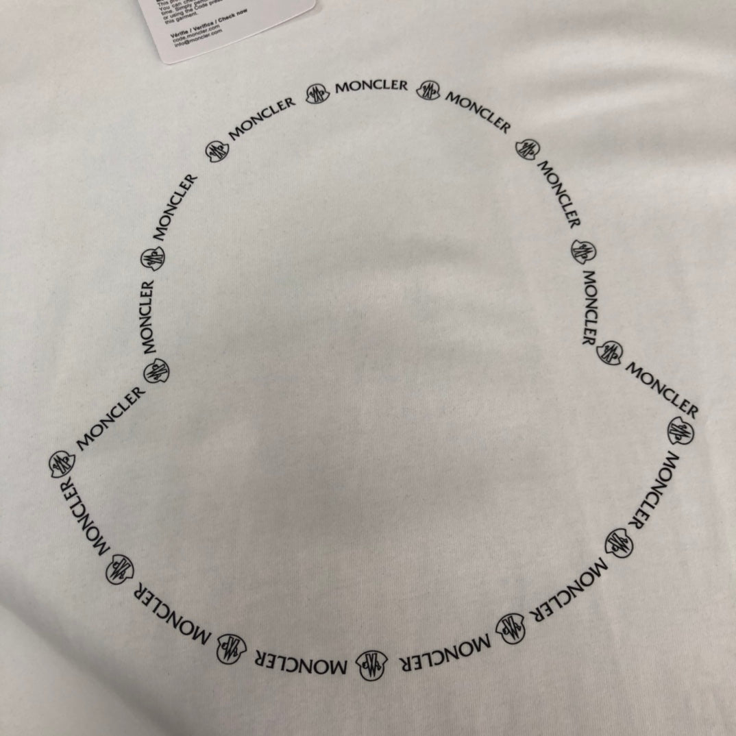MONCLER Premium Cotton T-Shirt – Logo Print Design – Oversized Fit – Sizes S–XL