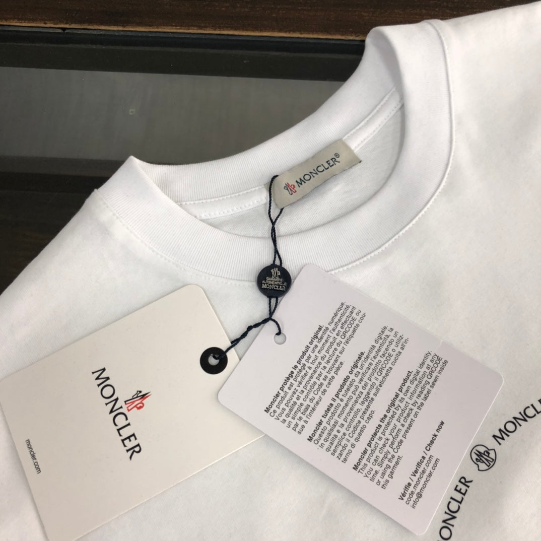 MONCLER Premium Cotton T-Shirt – Logo Print Design – Oversized Fit – Sizes S–XL