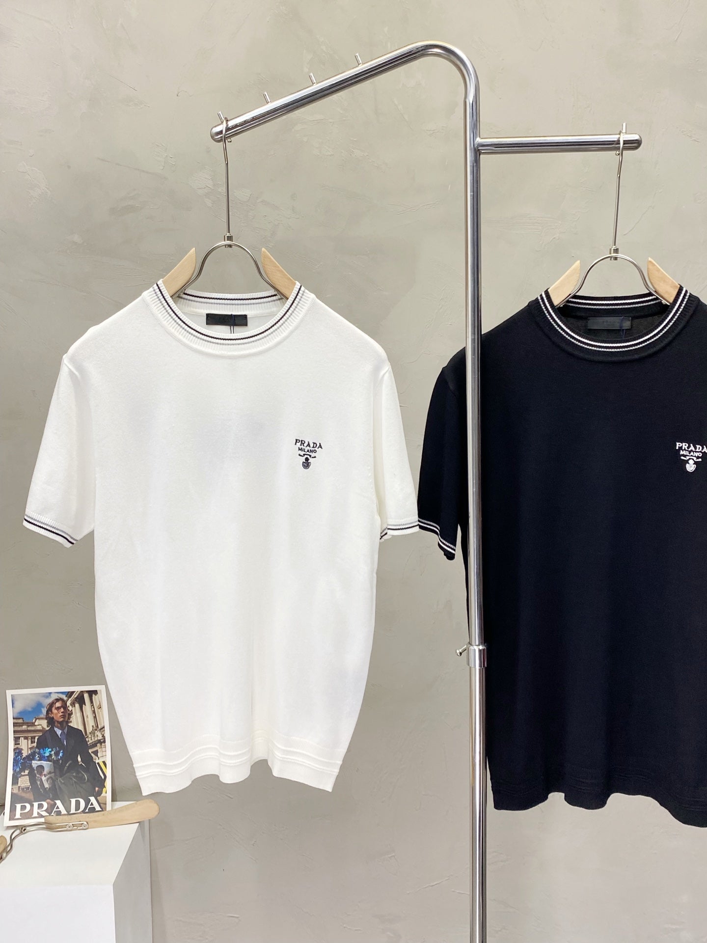 PRADA Exclusive Knit Logo T-Shirt – Spring/Summer New Arrival – Sizes M–3XL