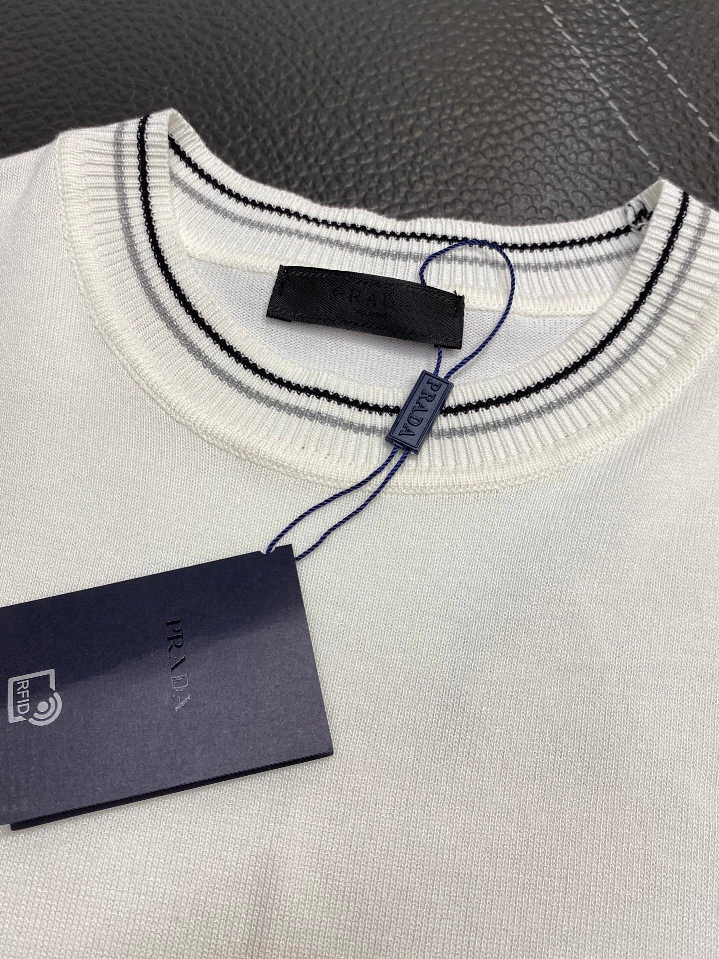 PRADA Exclusive Knit Logo T-Shirt – Spring/Summer New Arrival – Sizes M–3XL