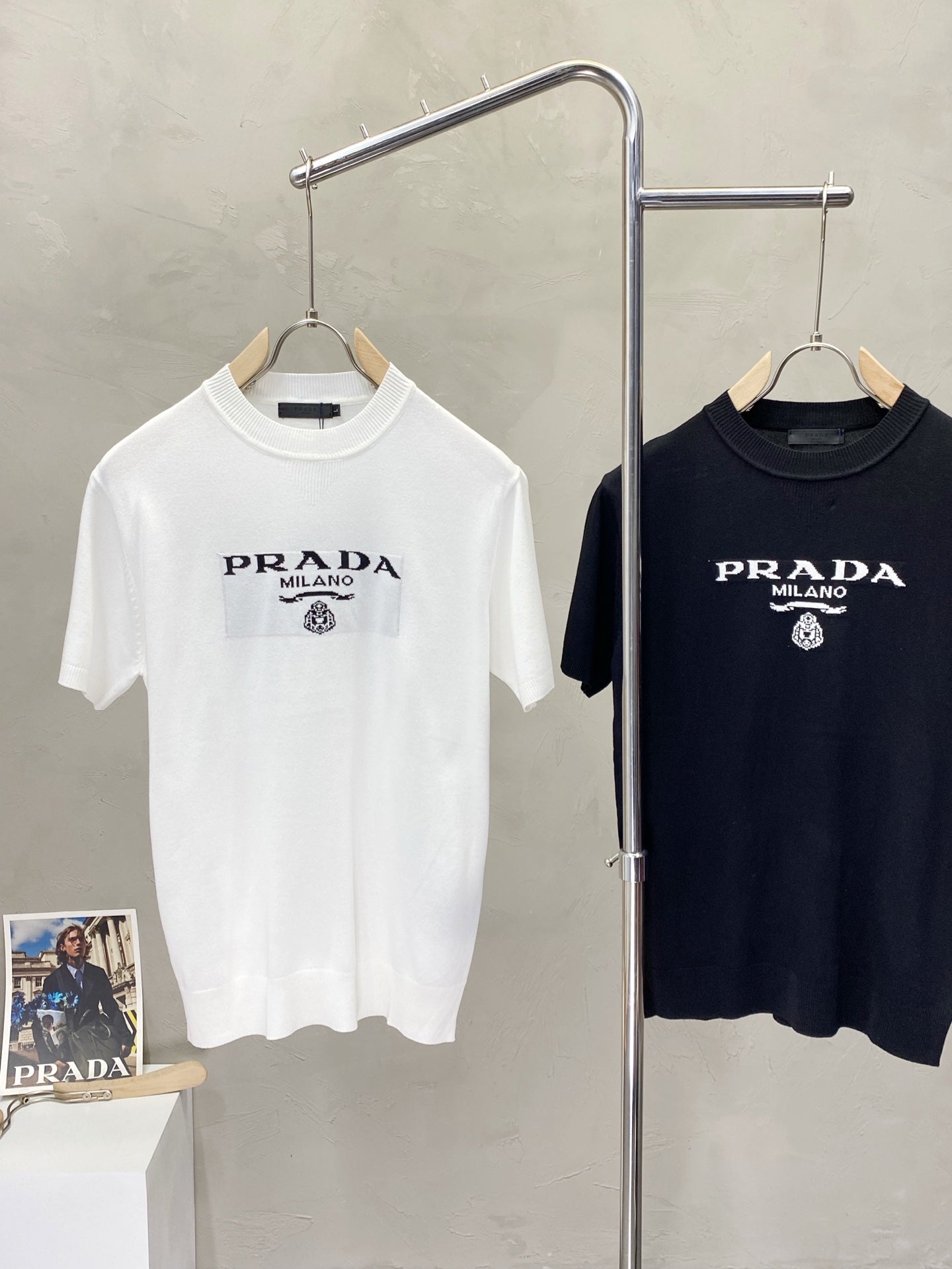 PRADA Exclusive Knit Logo T-Shirt – Spring/Summer New Arrival – Sizes M–3XL