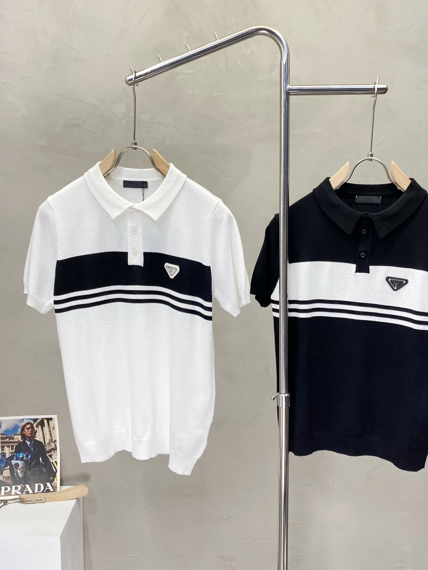 PRADA Exclusive Knit Logo T-Shirt – Spring/Summer New Arrival – Sizes M–3XL