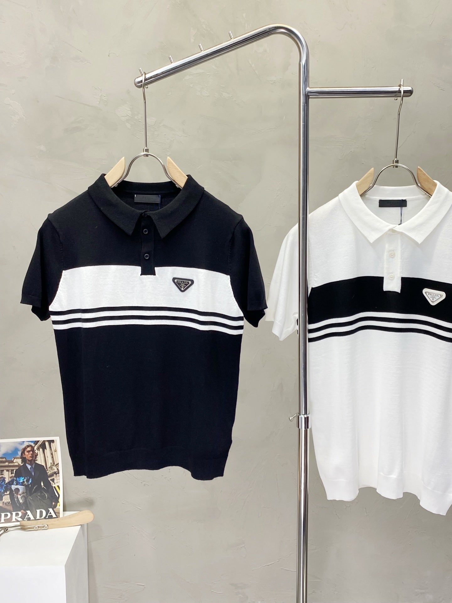 PRADA Exclusive Knit Logo T-Shirt – Spring/Summer New Arrival – Sizes M–3XL