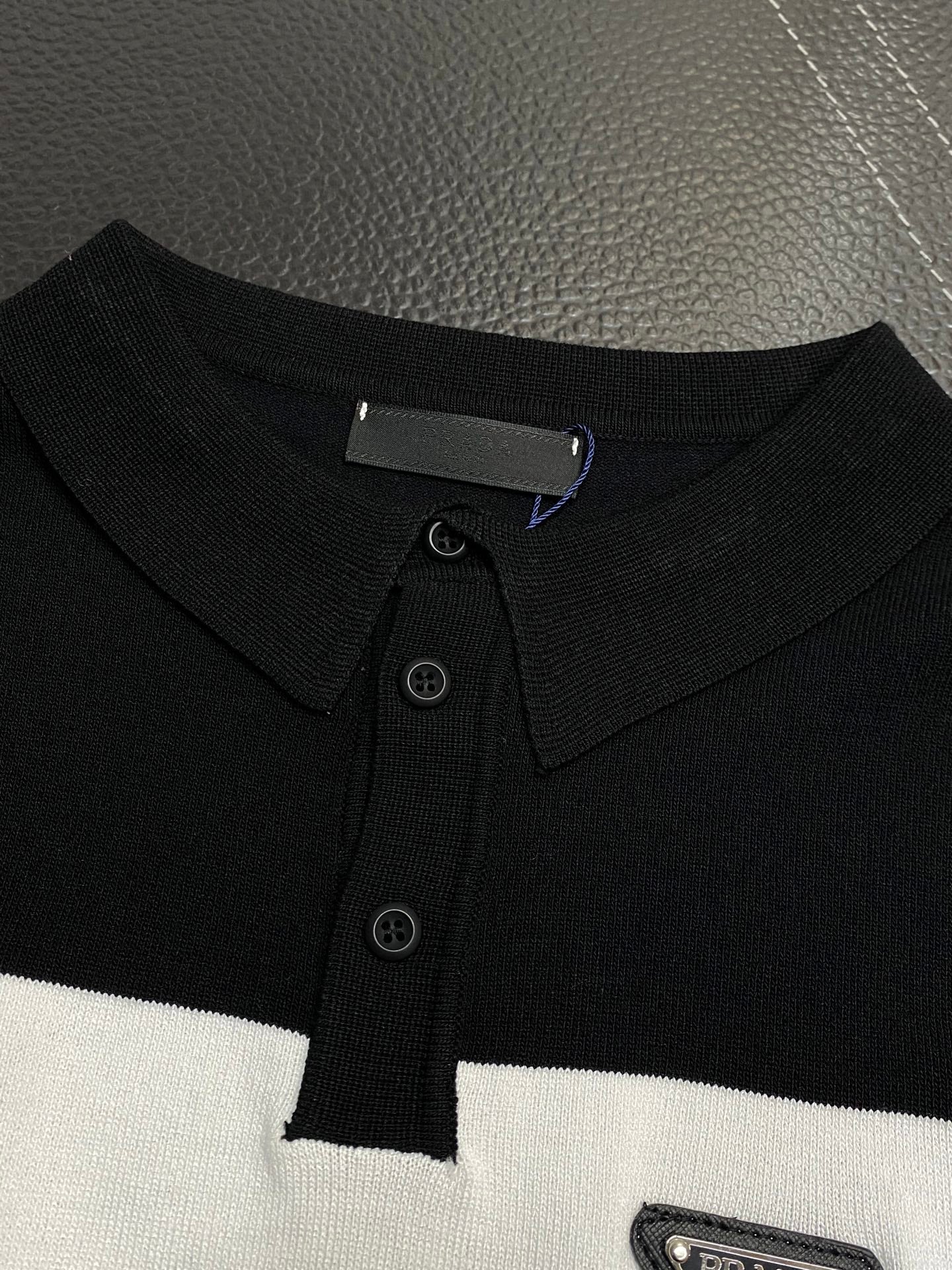 PRADA Exclusive Knit Logo T-Shirt – Spring/Summer New Arrival – Sizes M–3XL