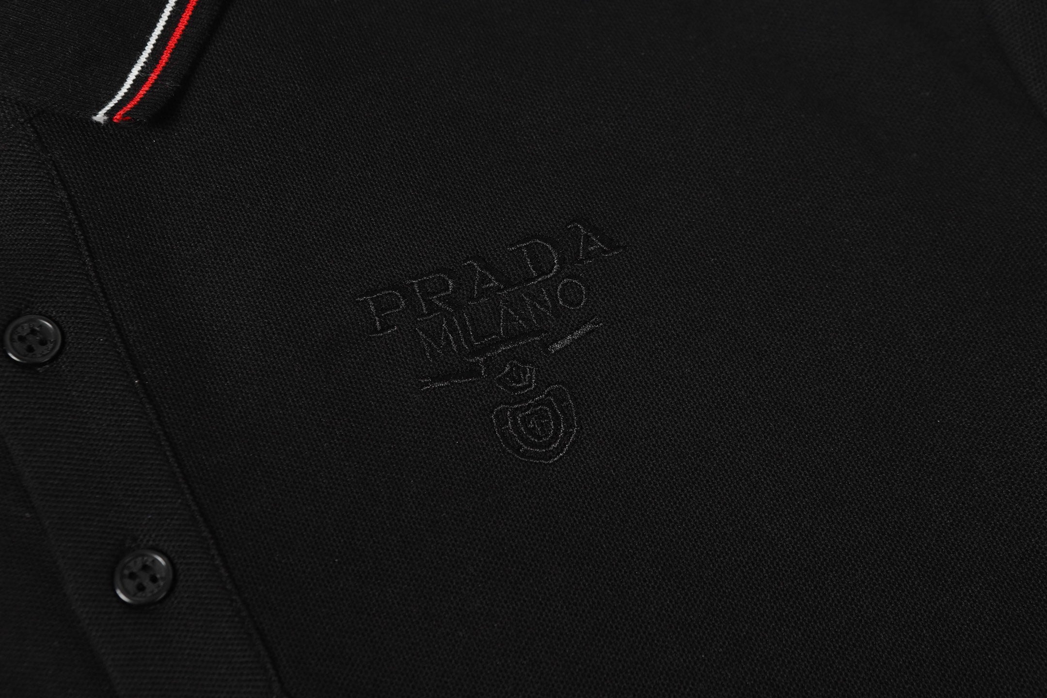 PRADA Essential Embroidered Logo Polo Shirt – Black – Sizes M–3XL