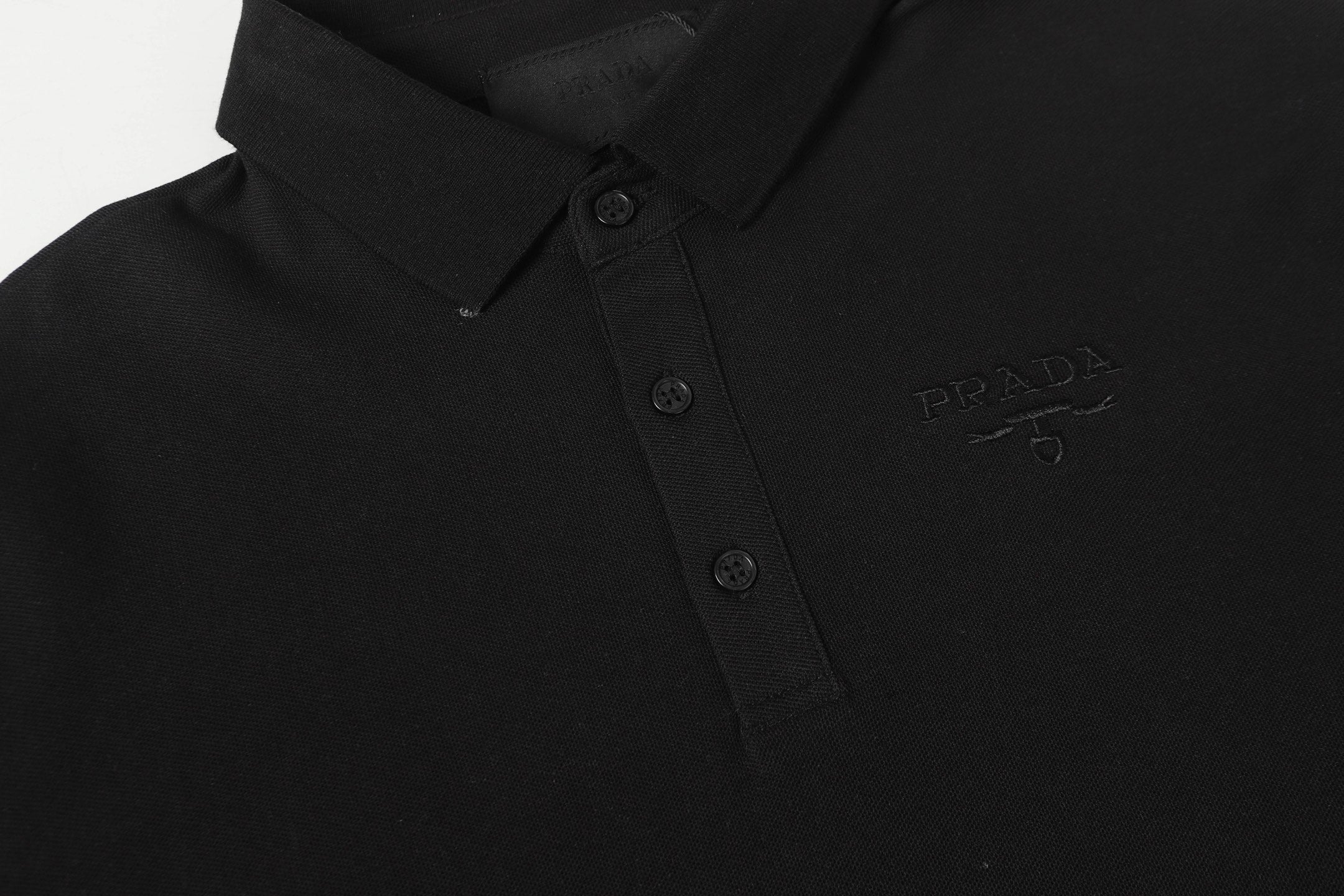 PRADA Essential Embroidered Logo Polo Shirt – Black – Sizes M–3XL