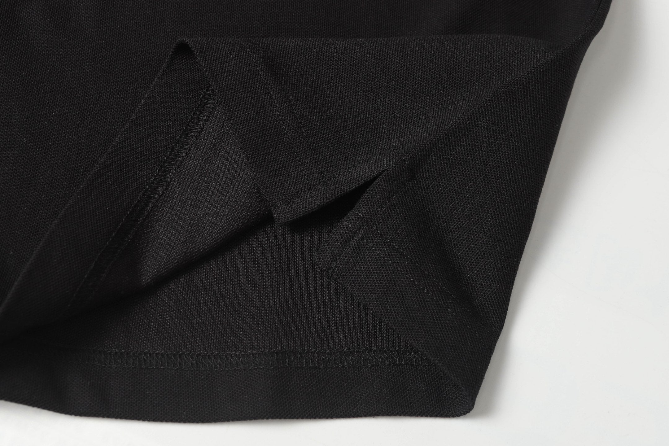 PRADA Essential Embroidered Logo Polo Shirt – Black – Sizes M–3XL