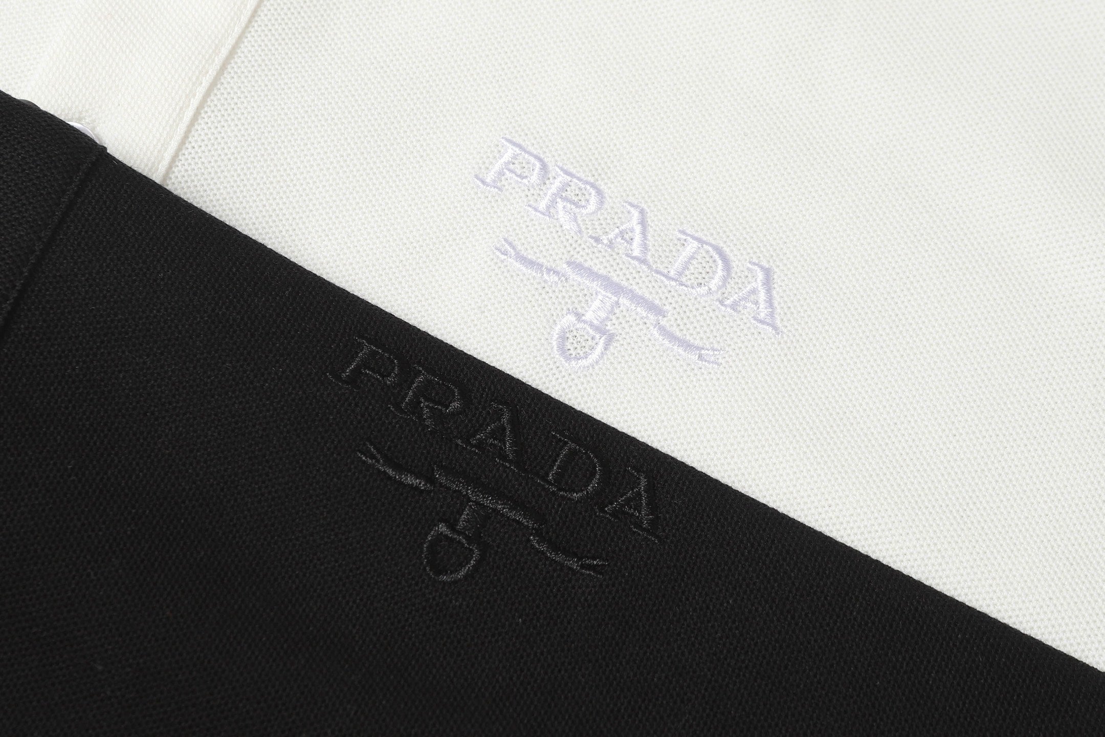 PRADA Essential Embroidered Logo Polo Shirt – Black – Sizes M–3XL