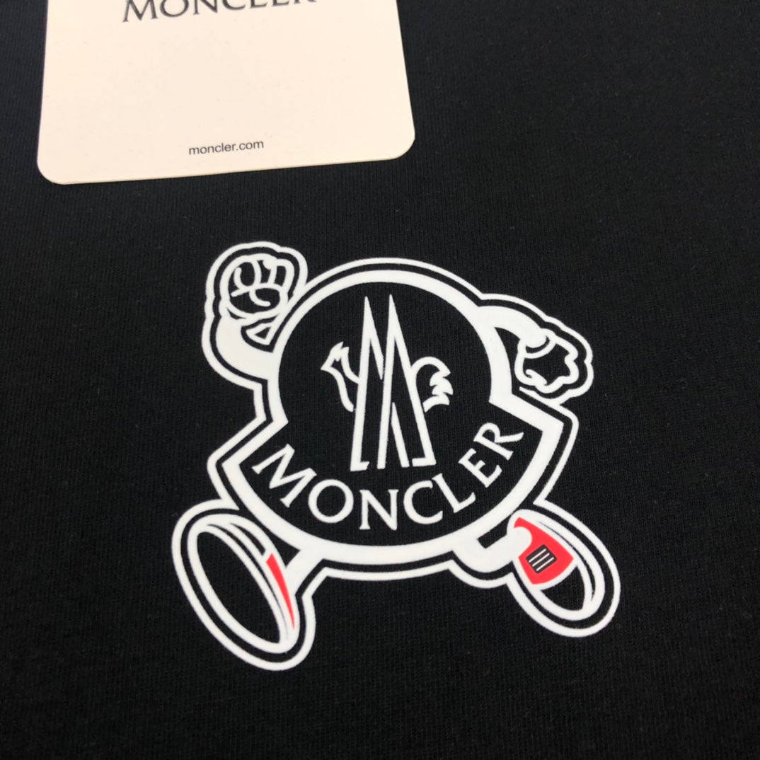 MONCLER Spring/Summer New Logo T-Shirt – 100% Cotton – Unisex Oversized Fit – Sizes S–XL