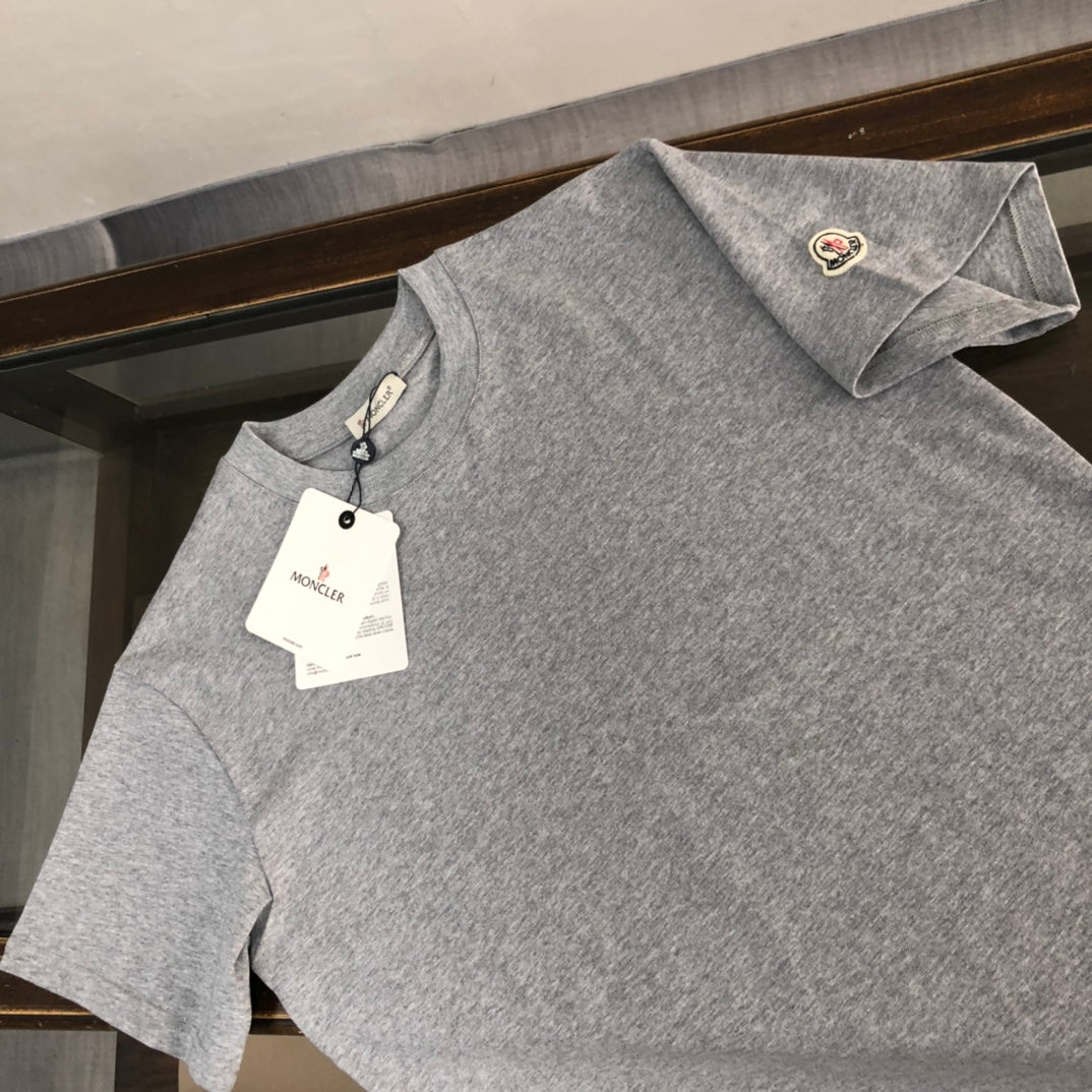 MONCLER Minimalist Classic T-Shirt – Premium Cotton – Unisex Oversized Fit – Sizes S–XL