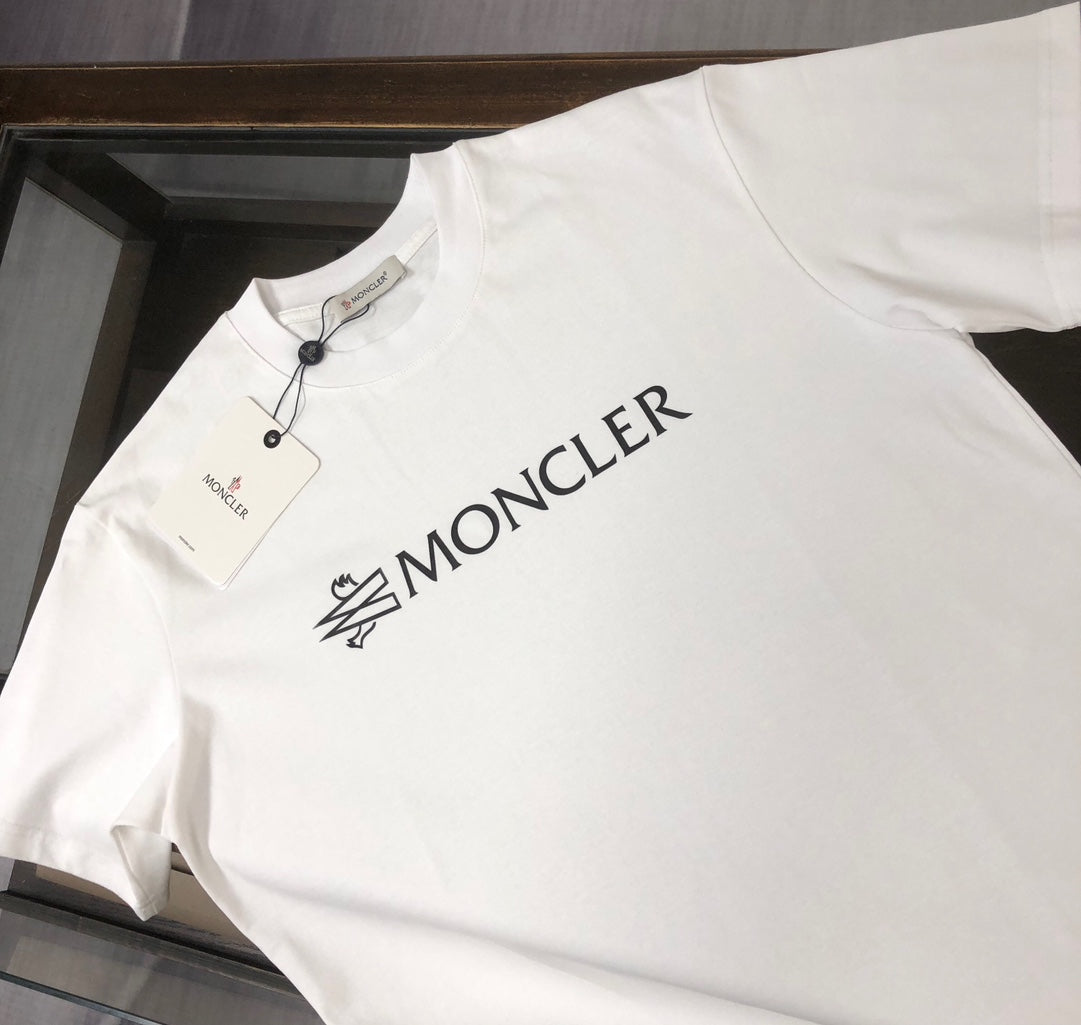 MONCLER Spring/Summer New Logo T-Shirt – Premium Tech Fabric – Oversized Fit – Sizes S–XL