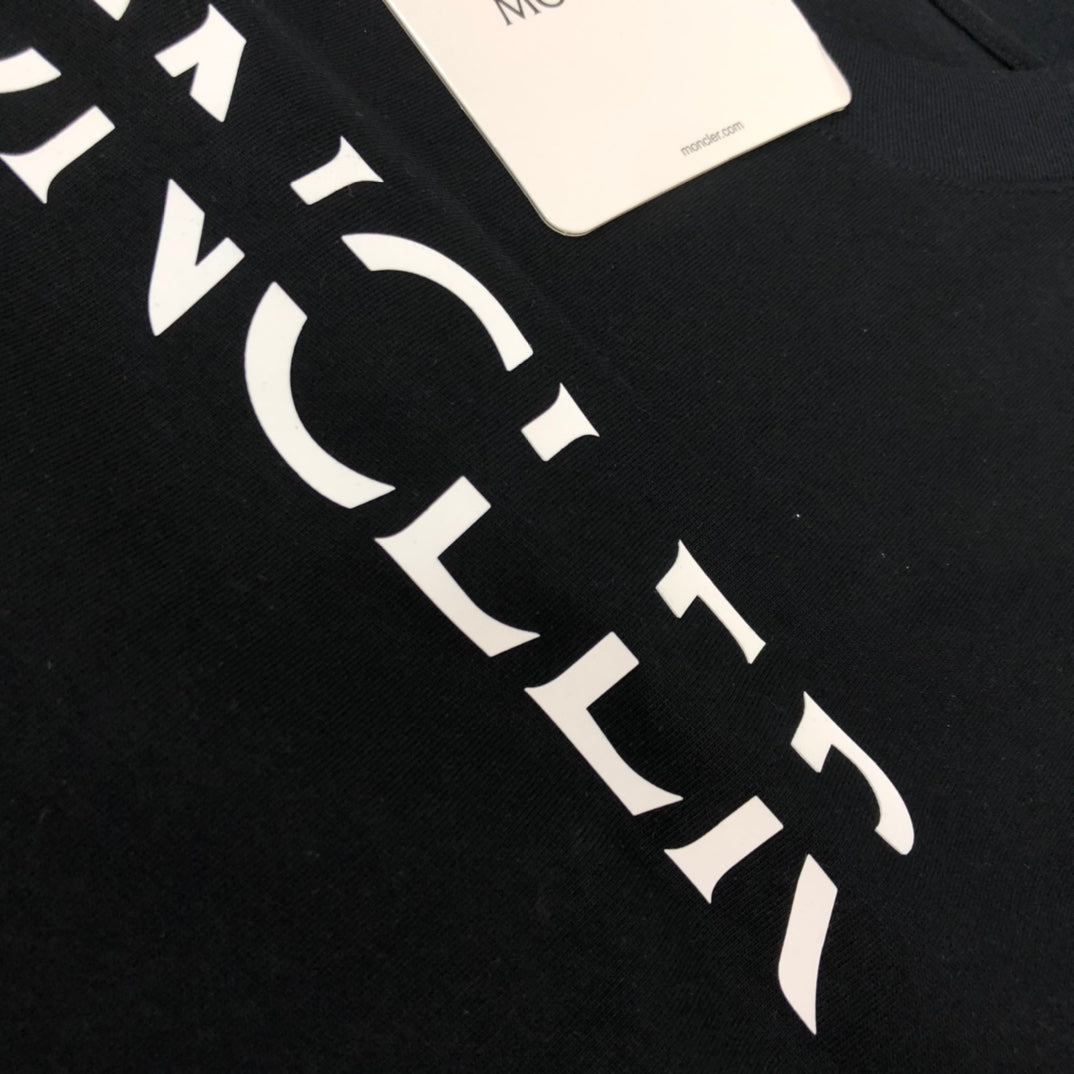 MONCLER New Men’s Crewneck T-Shirt – Unisex Luxury Style – Premium Cotton – Sizes S–XL