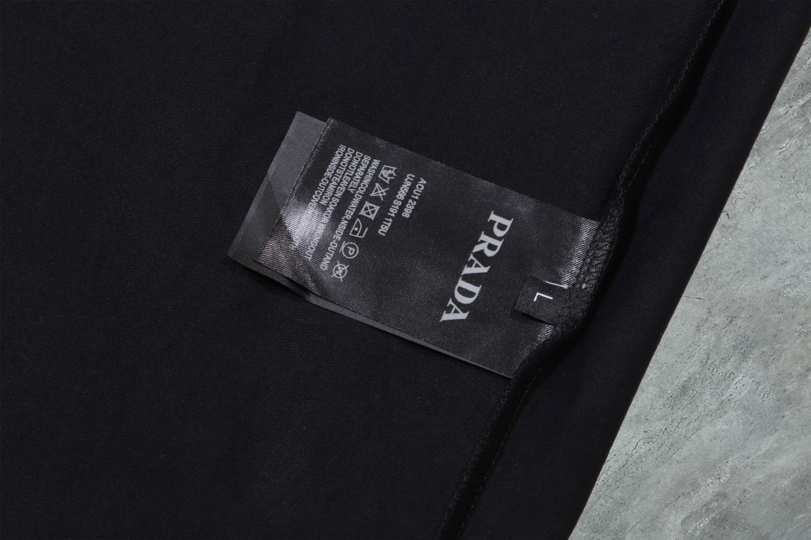 PRADA 2025 New Season Premium Cotton Crewneck T-Shirt | S–2XL
