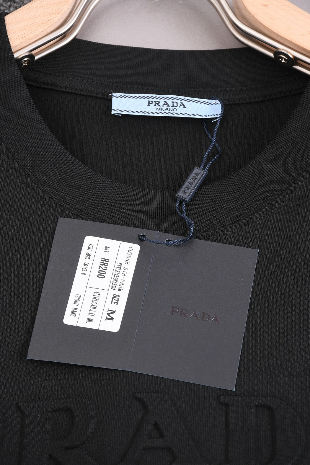 PRADA 25SS Classic Embossed Triangle Logo T-Shirt | XS–L