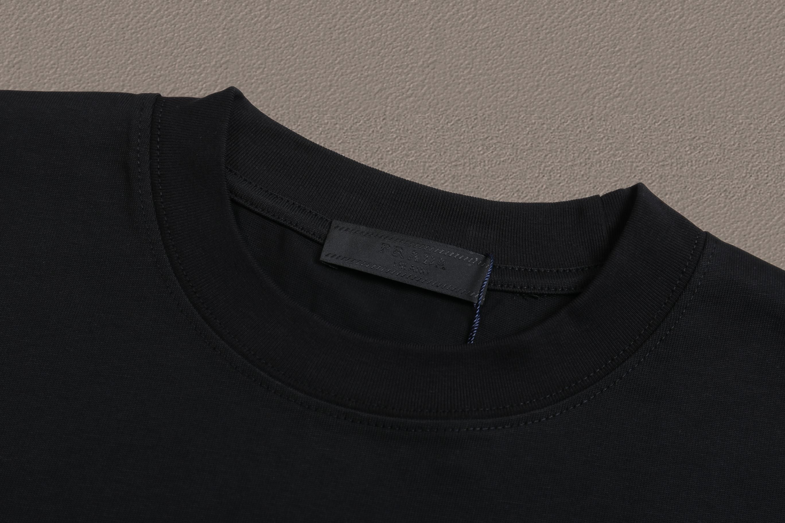 PRADA 2025 Spring/Summer Unisex Logo Cotton T-Shirt | XS–L
