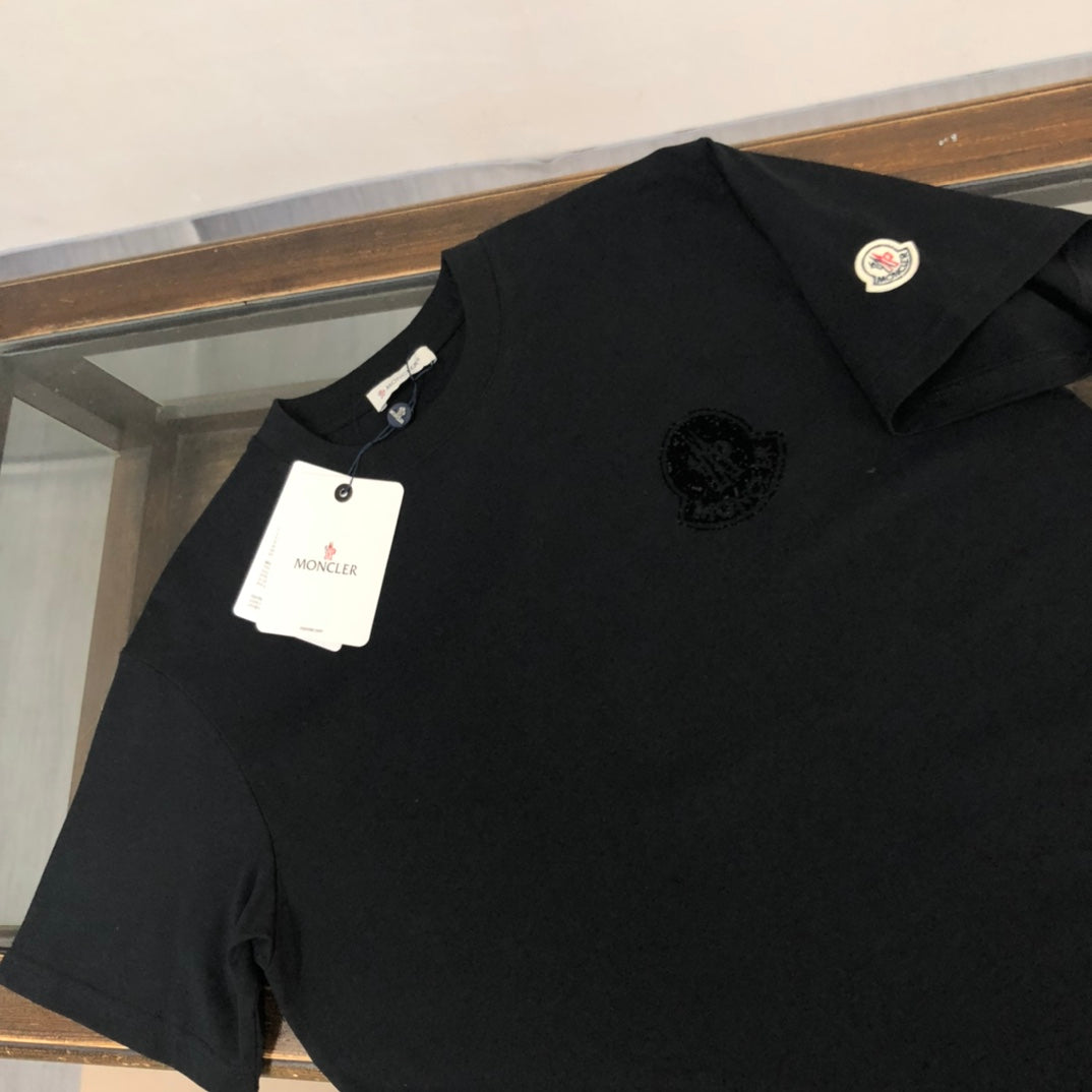 MONCLER T-Shirt – New Custom Collection Graphic Logo Tee – Black/White – Sizes S–XL