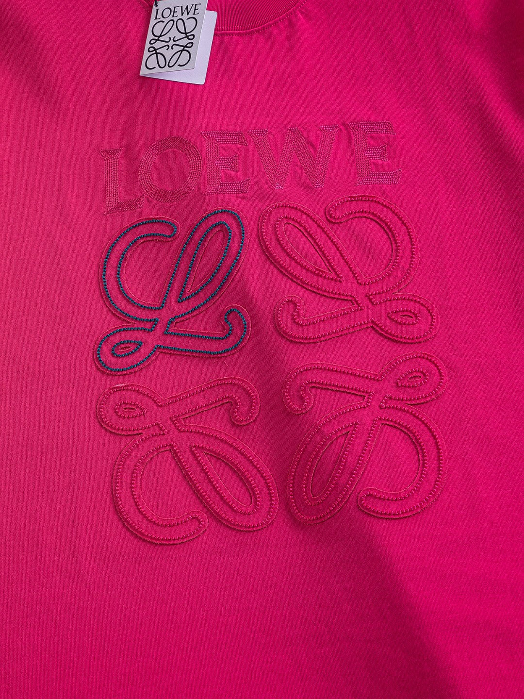 LOEWE 25SS Premium Embroidered Logo T-Shirt | S–XL | Black / White / Rose Red