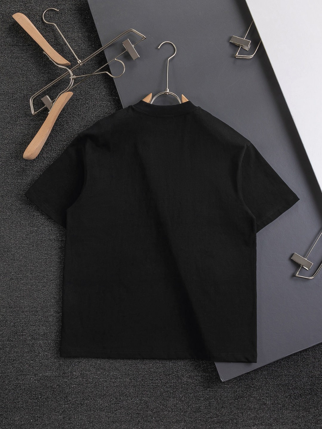LOEWE 25SS Premium Embroidered Logo T-Shirt | S–XL | Black / White / Rose Red