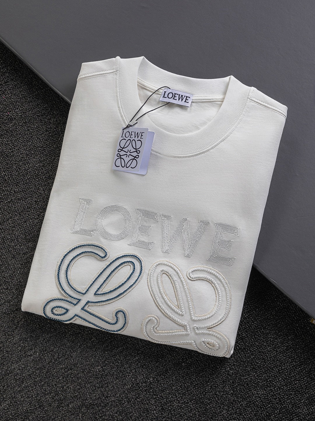 LOEWE 25SS Premium Embroidered Logo T-Shirt | S–XL | Black / White / Rose Red