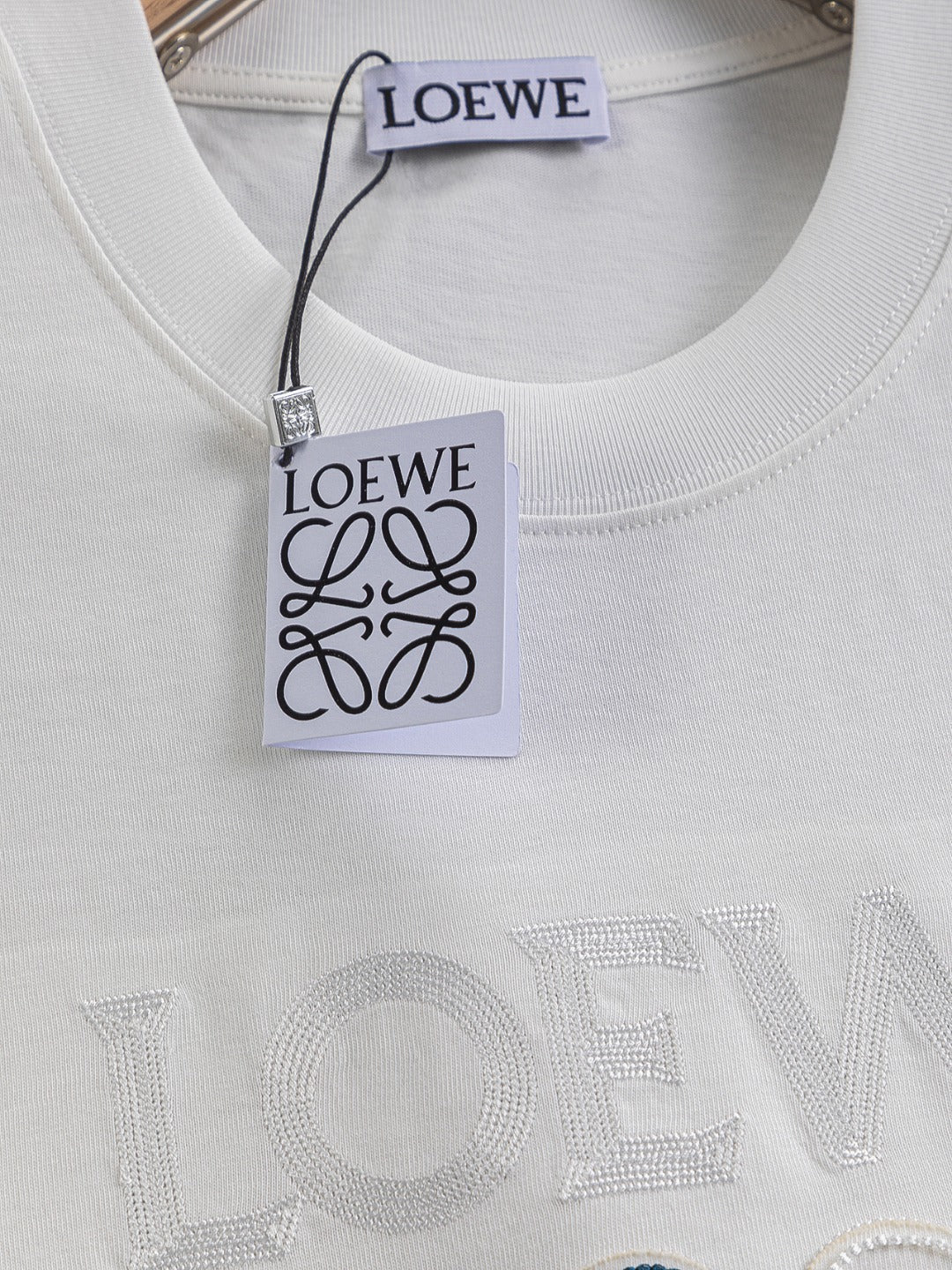 LOEWE 25SS Premium Embroidered Logo T-Shirt | S–XL | Black / White / Rose Red