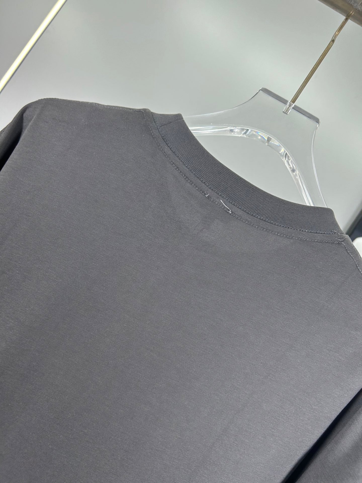 LOEWE 25SS Embroidered Logo Premium T-Shirt | S–XL | Unisex | Black / White