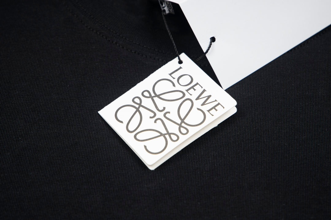 LOEWE 24SS Anagram Logo Embroidered T-Shirt | Unisex Oversized Fit | XS–L | Black / White