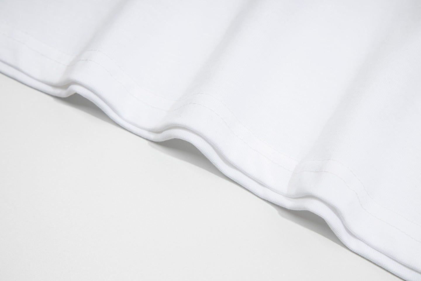 LOEWE 24SS Embossed Pocket T-Shirt | Unisex Cotton Tee | XS–L | Black/White