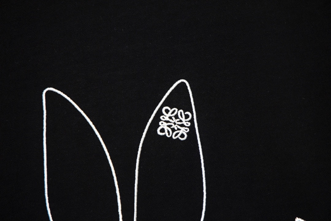 LOEWE 2023SS Year of the Rabbit Embroidered T-Shirt | XS–L (Pink, Black)