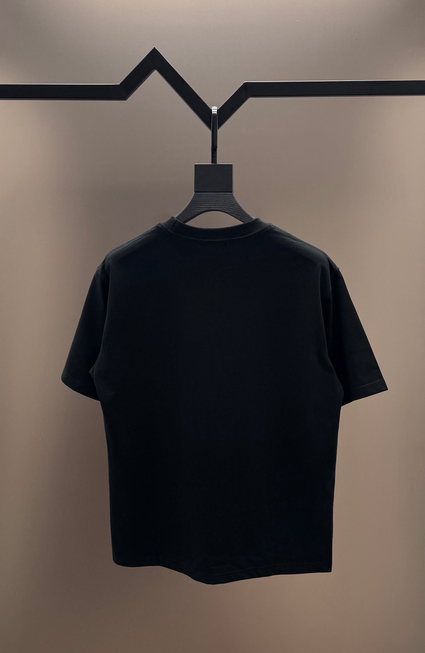 LOEWE 25SS Hand-Painted Graffiti Logo T-Shirt | 320g Premium Cotton | Unisex Oversized | Black/White | M–XXL