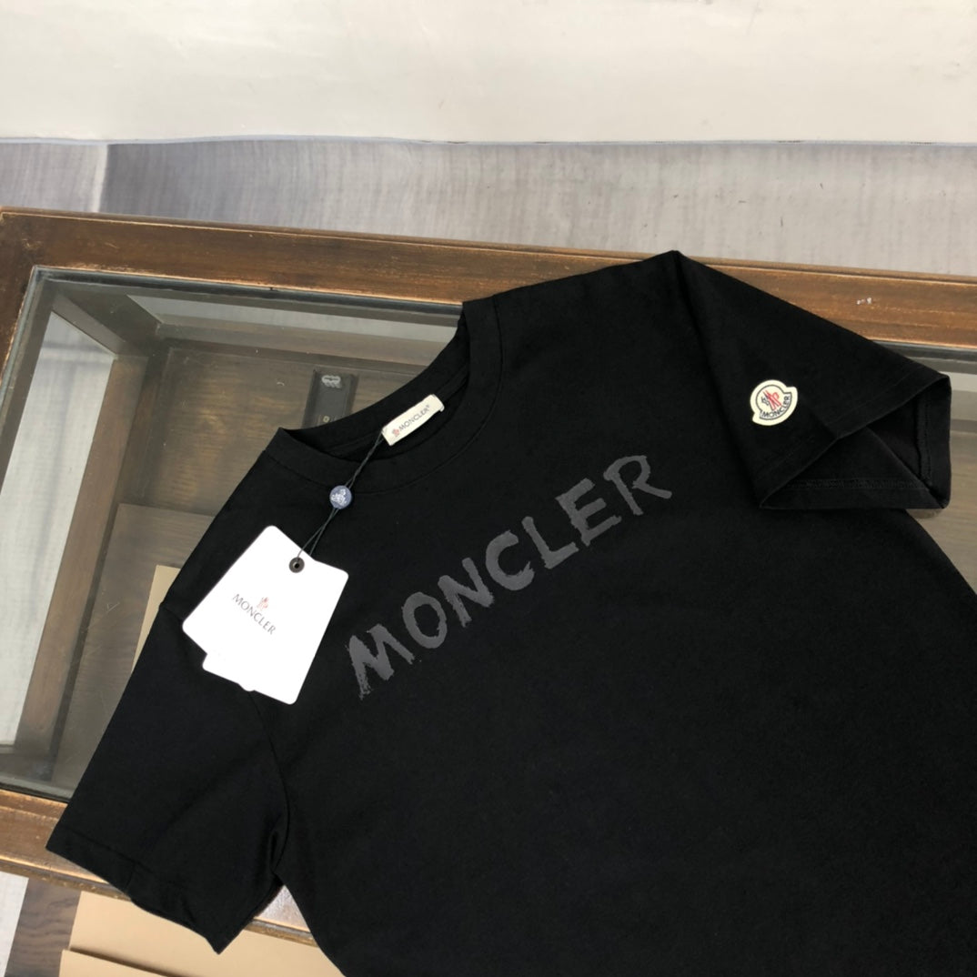 Moncler New Classic Logo T-Shirt S–XL