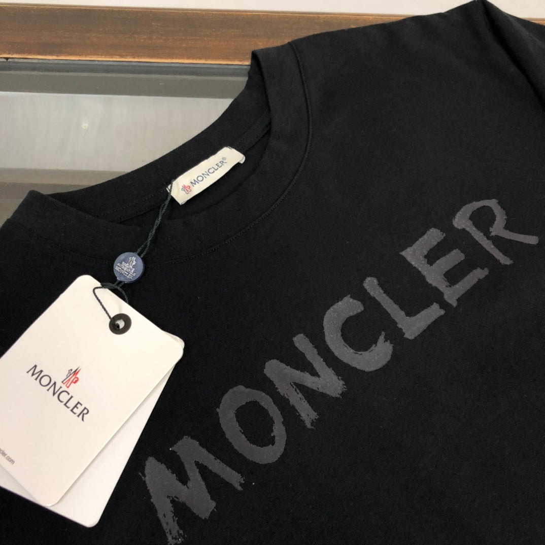Moncler New Classic Logo T-Shirt S–XL