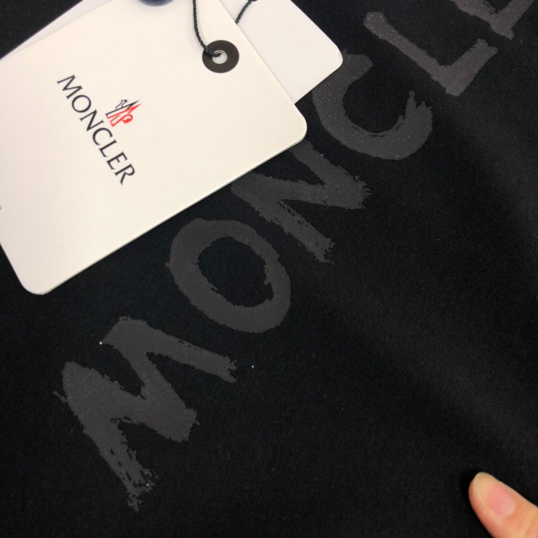 Moncler New Classic Logo T-Shirt S–XL