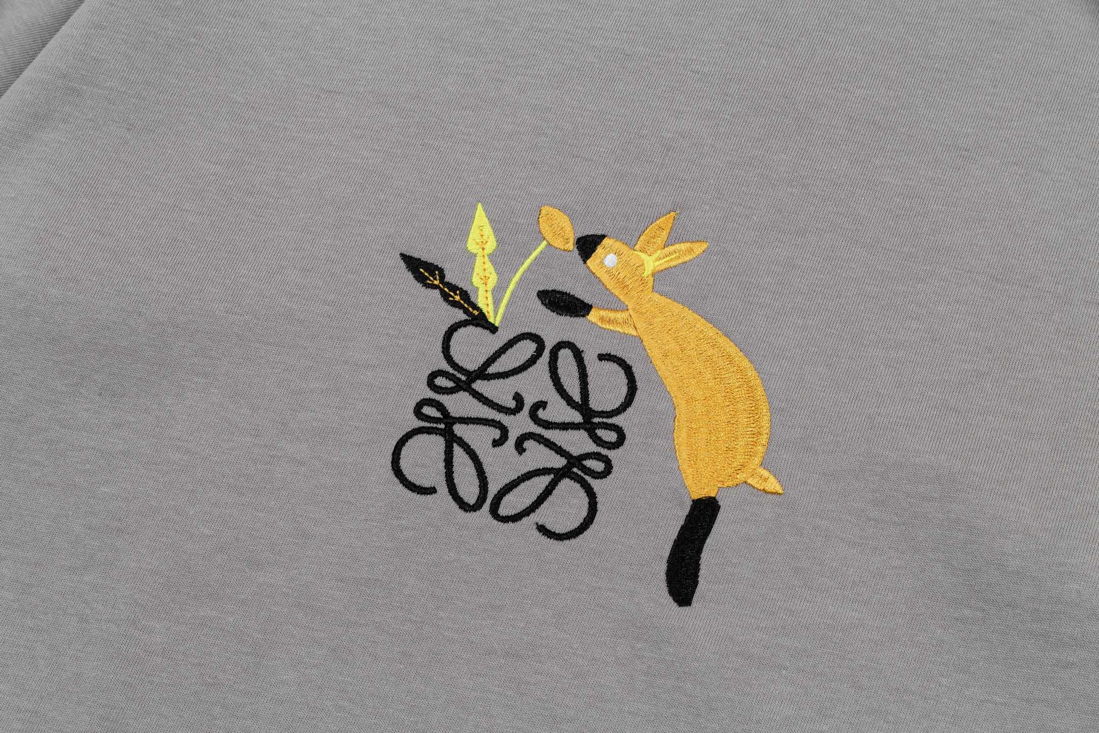LOEWE Squirrel Embroidered Logo T-Shirt | Unisex | Gray | XS–L