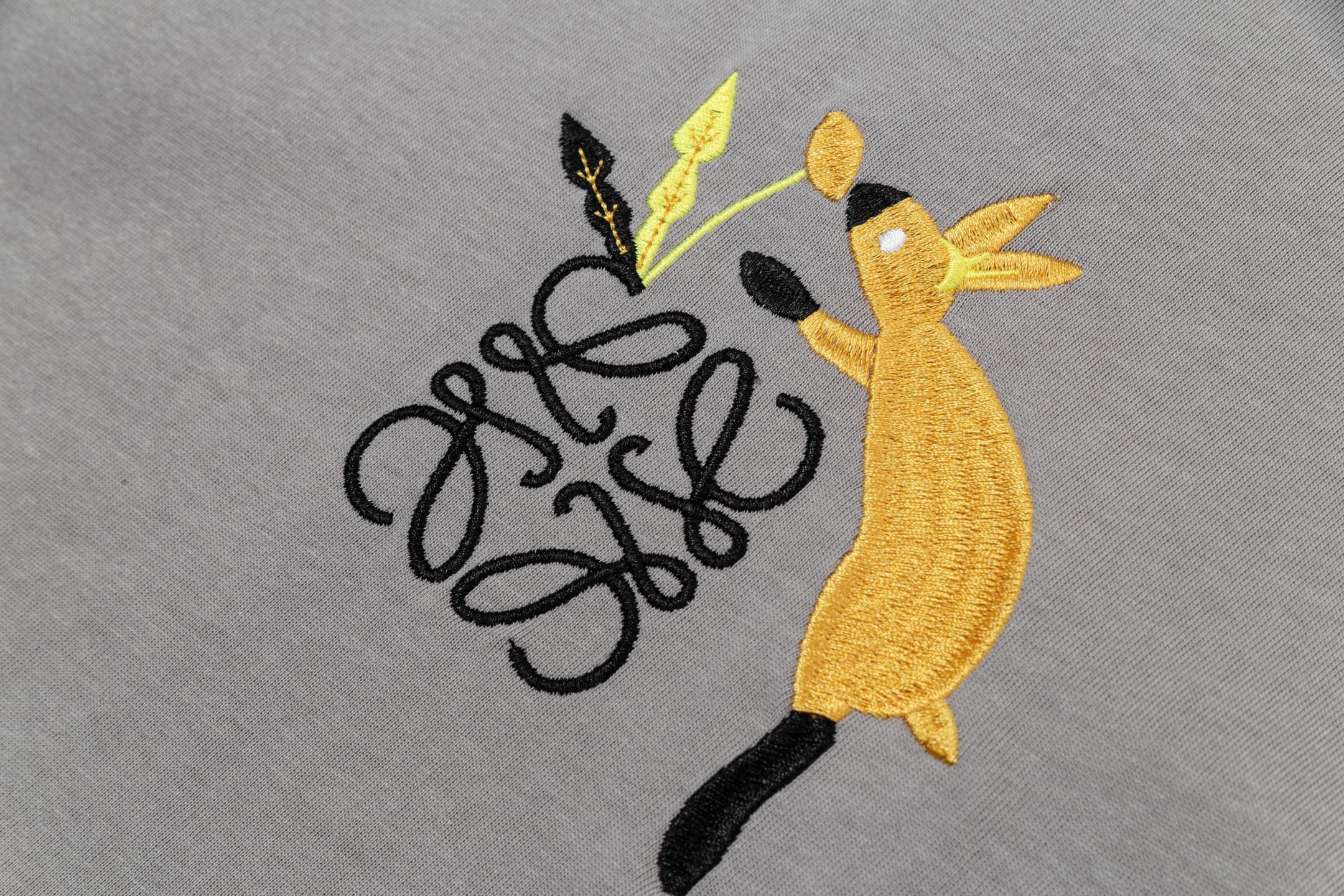 LOEWE Squirrel Embroidered Logo T-Shirt | Unisex | Gray | XS–L