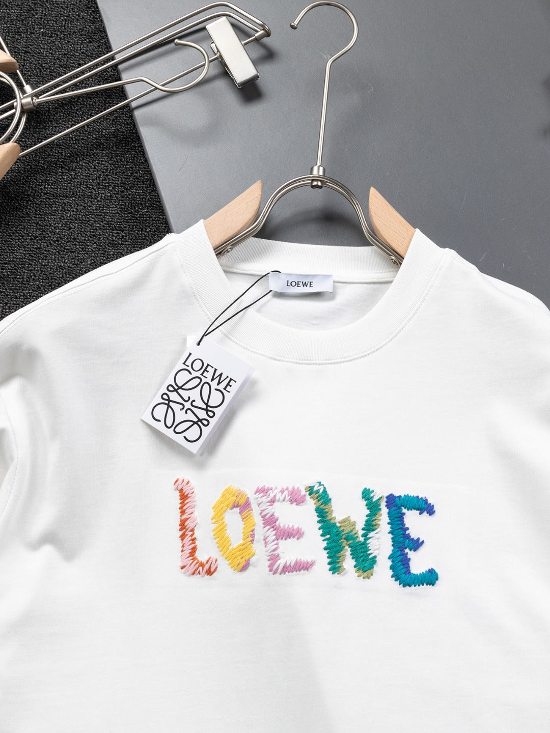 LOEWE 25SS Rainbow Embroidered Logo T-Shirt | Unisex Relaxed Fit | S–XL